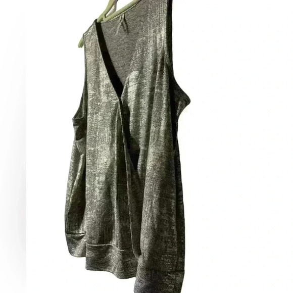 🔥🔥🔥SALE🔥🔥🔥Anthropologie Women’s Twist Front Surplice Gold Top Size XLP - Picture 5 of 11